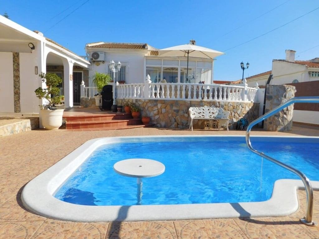 Villa individuelle avec appartement d'hôtes à Torrevieja, Torrevieja, Maison d'habitation, 170 m², 3 pièces