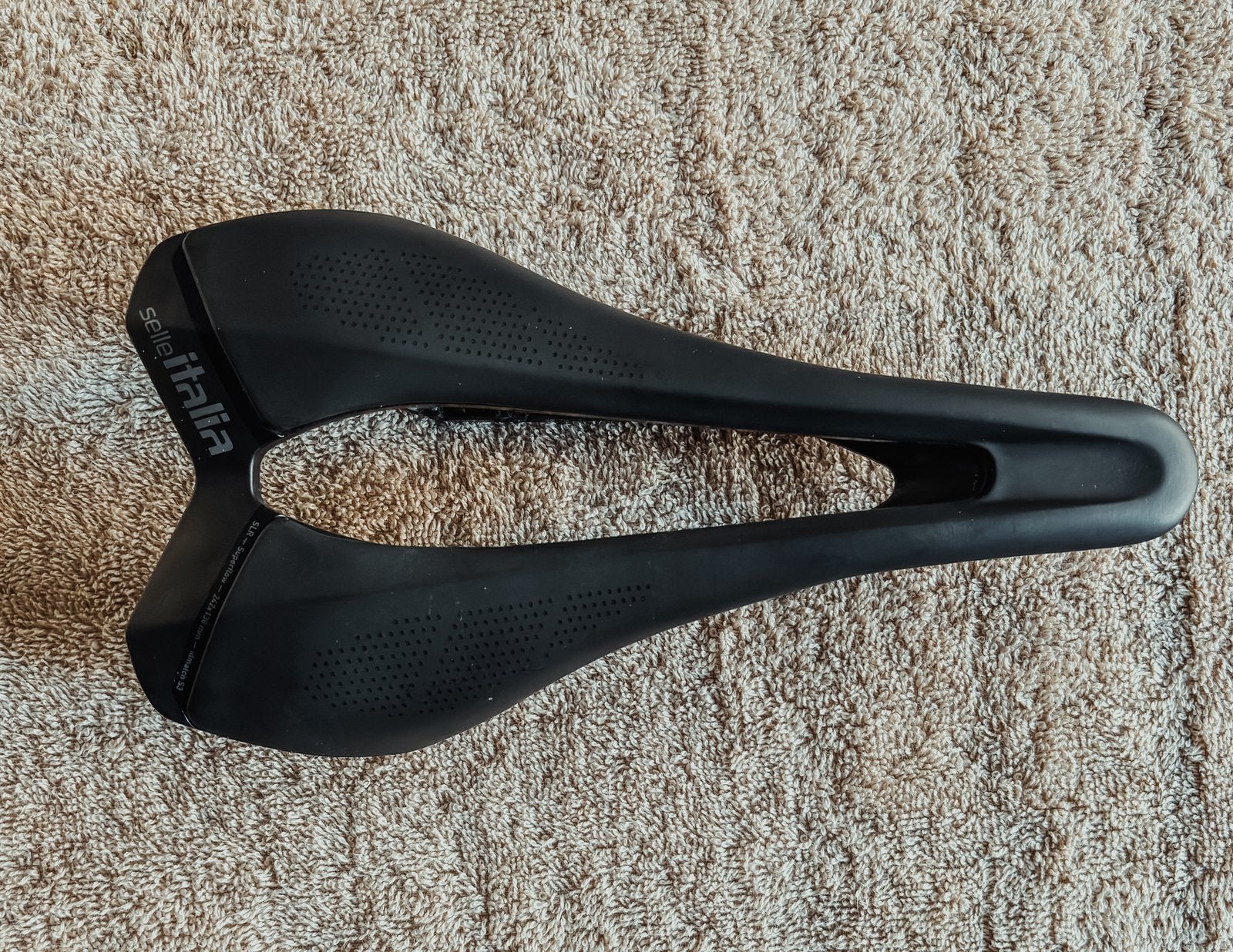 Selle Italia SLR carbon, Vélos & Vélomoteurs, Neuf, Selle, Carbone, Racefiets