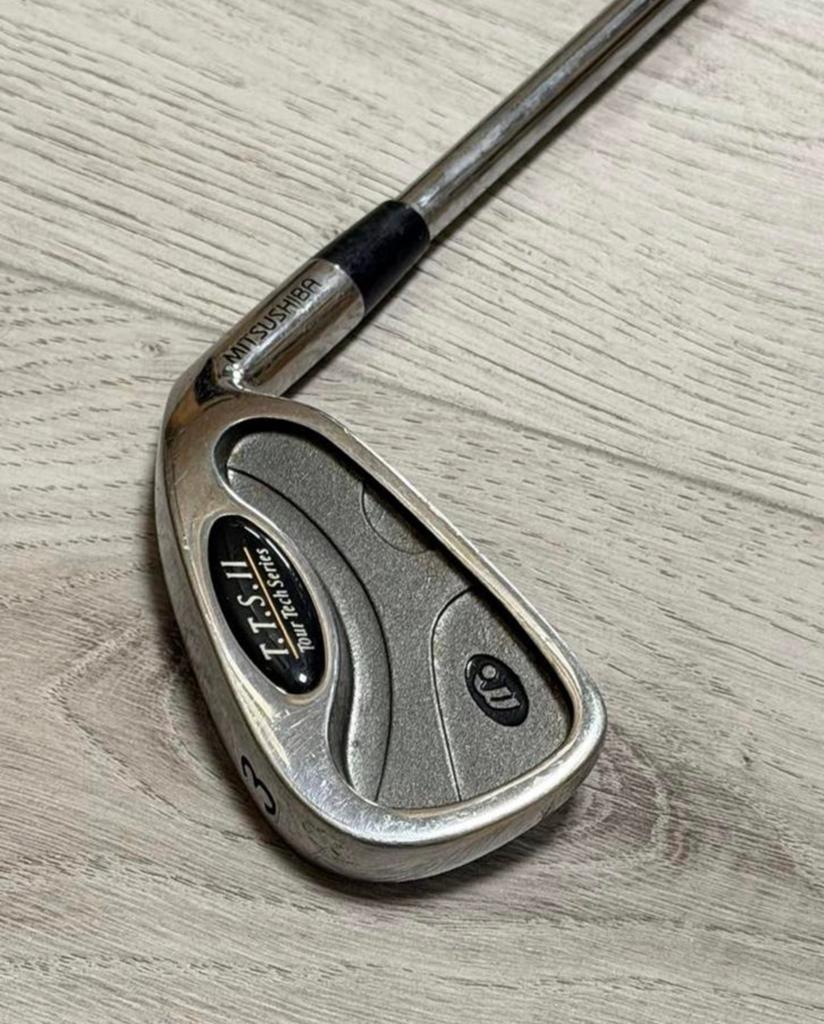 Mitsubishi TTS Tour Tech Série 3 Iron Golf True Temper R, Sports & Fitness, Golf, Comme neuf, Club, Enlèvement ou Envoi