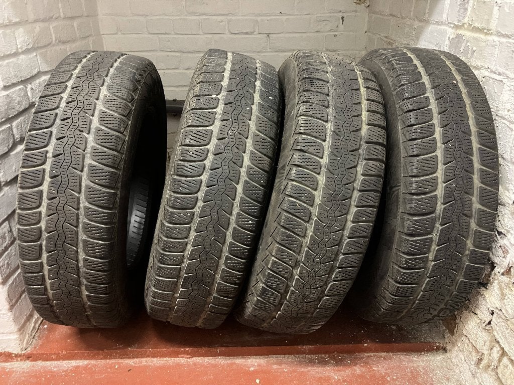 Pneus hiver P175/70 R14, Autos : Pièces & Accessoires, 14 pouces, Pneus hiver, 175 mm, Pneu(s)