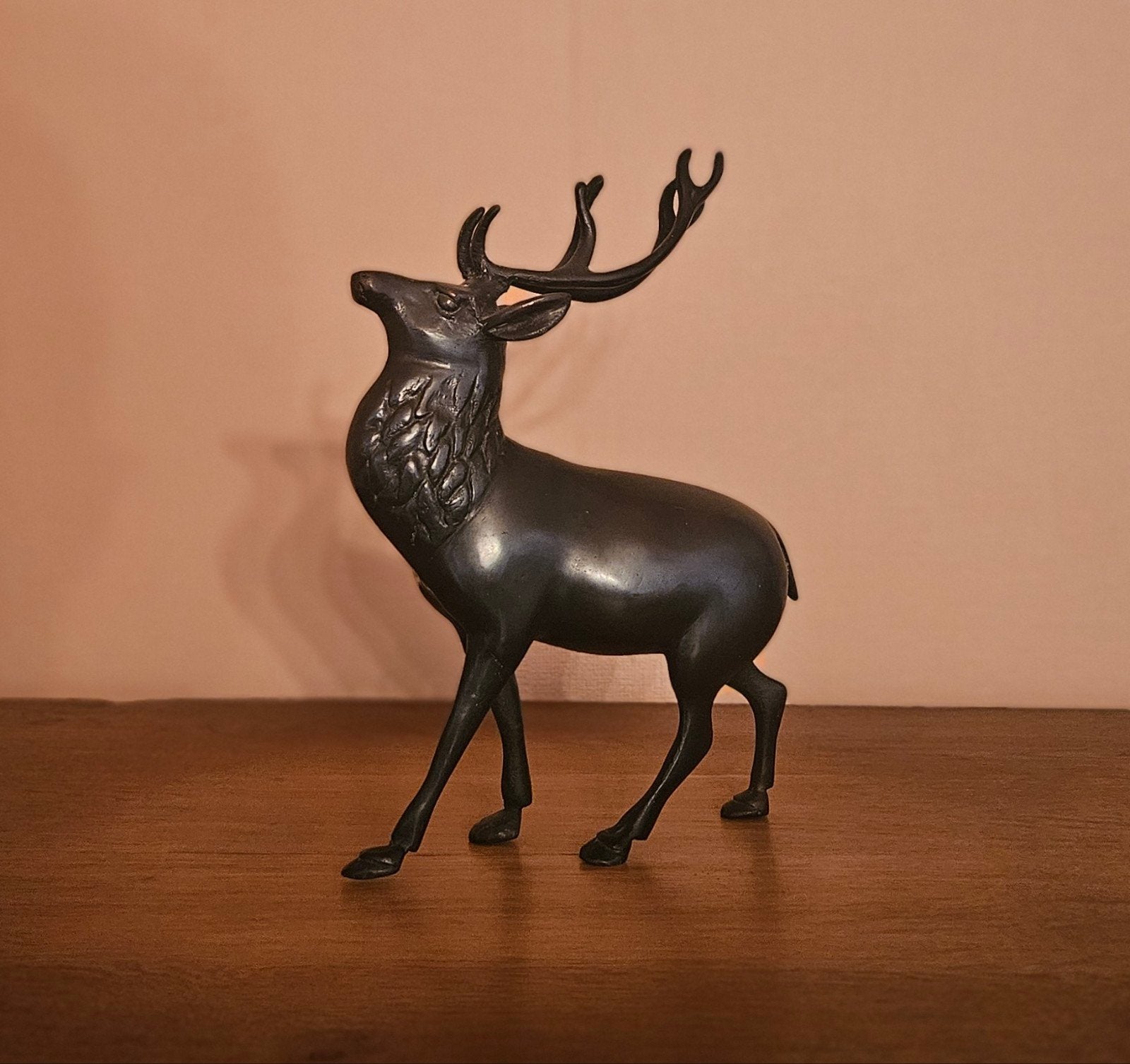 Bronzen Hert, Ophalen