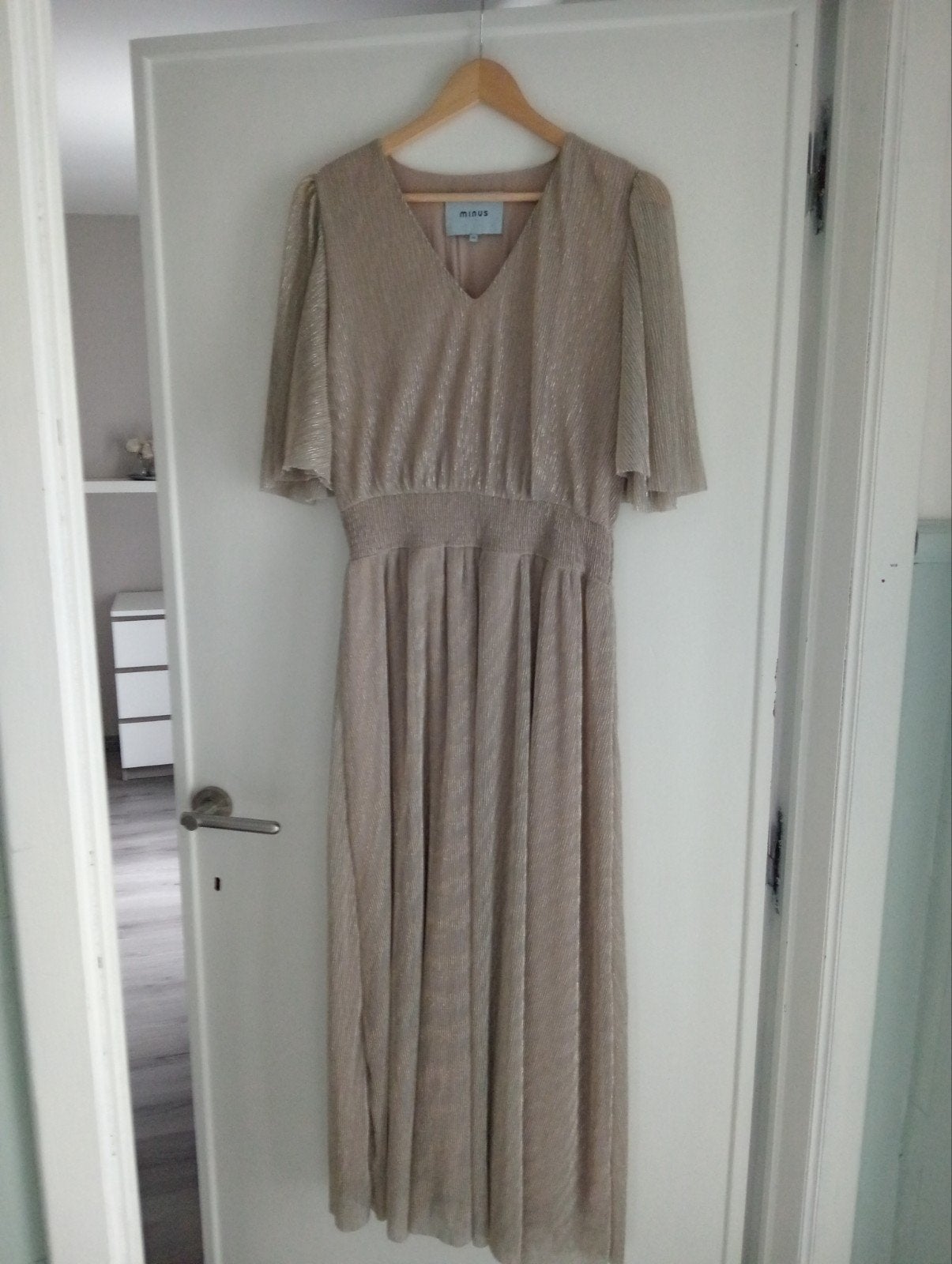 jurk van Deleye goudkleurig mt 40/42, Kleding | Dames, Ophalen of Verzenden, Nieuw, Goud, Onder de knie