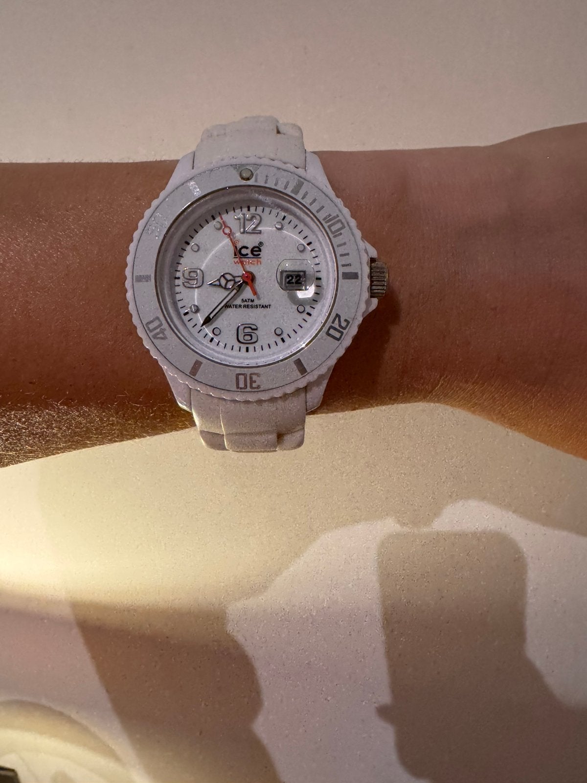 Ice watch horloge, Bijoux, Sacs & Beauté, Montres | Enfants, Enlèvement, Comme neuf
