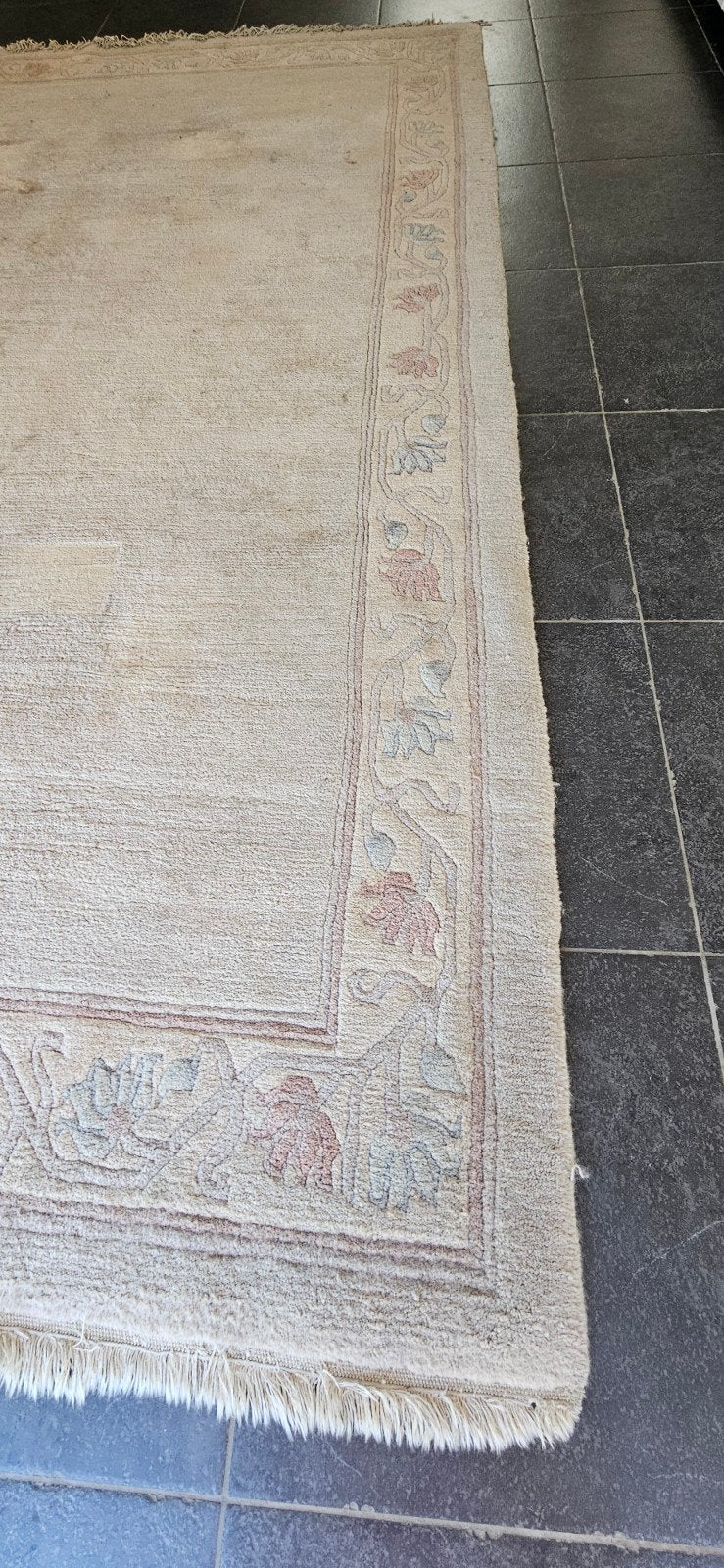 tapijt,Nepal, Ophalen, Beige, 150 tot 200 cm, Kan bij klassiek ook modern tijdloos