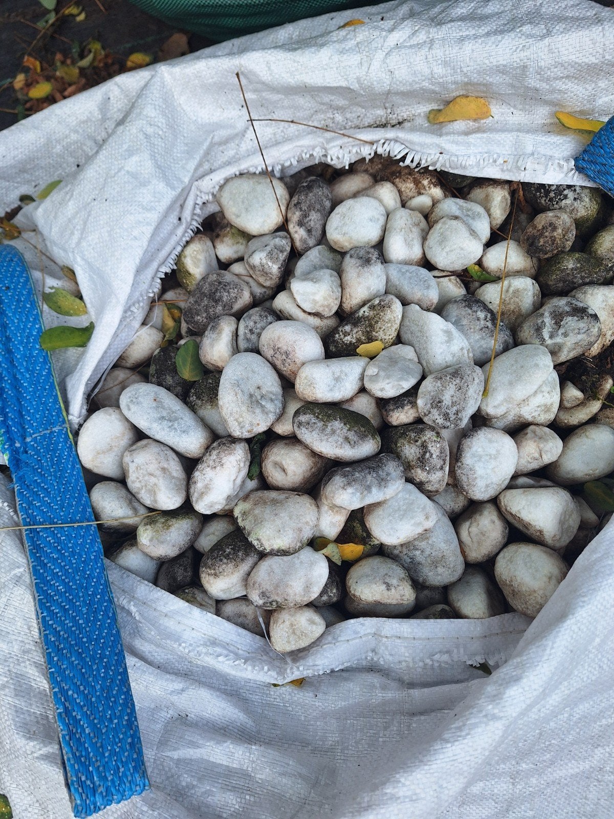 gratis stenen op te halen 1 a 2 big bags, Tuin en Terras, Grind, Keien en Split, Ophalen