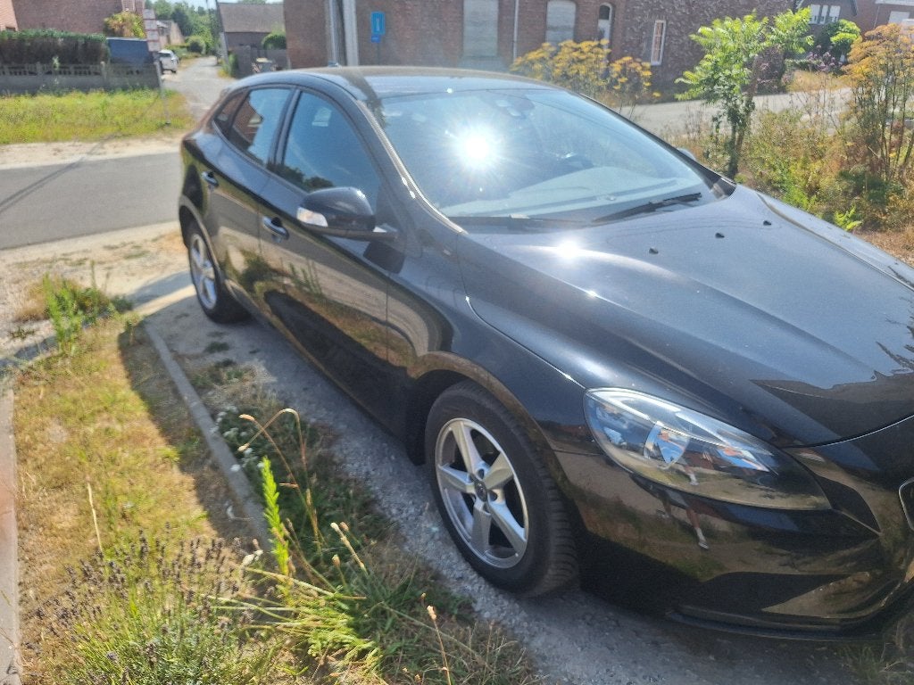 Volvo V40 12/2015 Benzine, Auto's, Volvo, Stof, 1995 cc, Zwart, Particulier