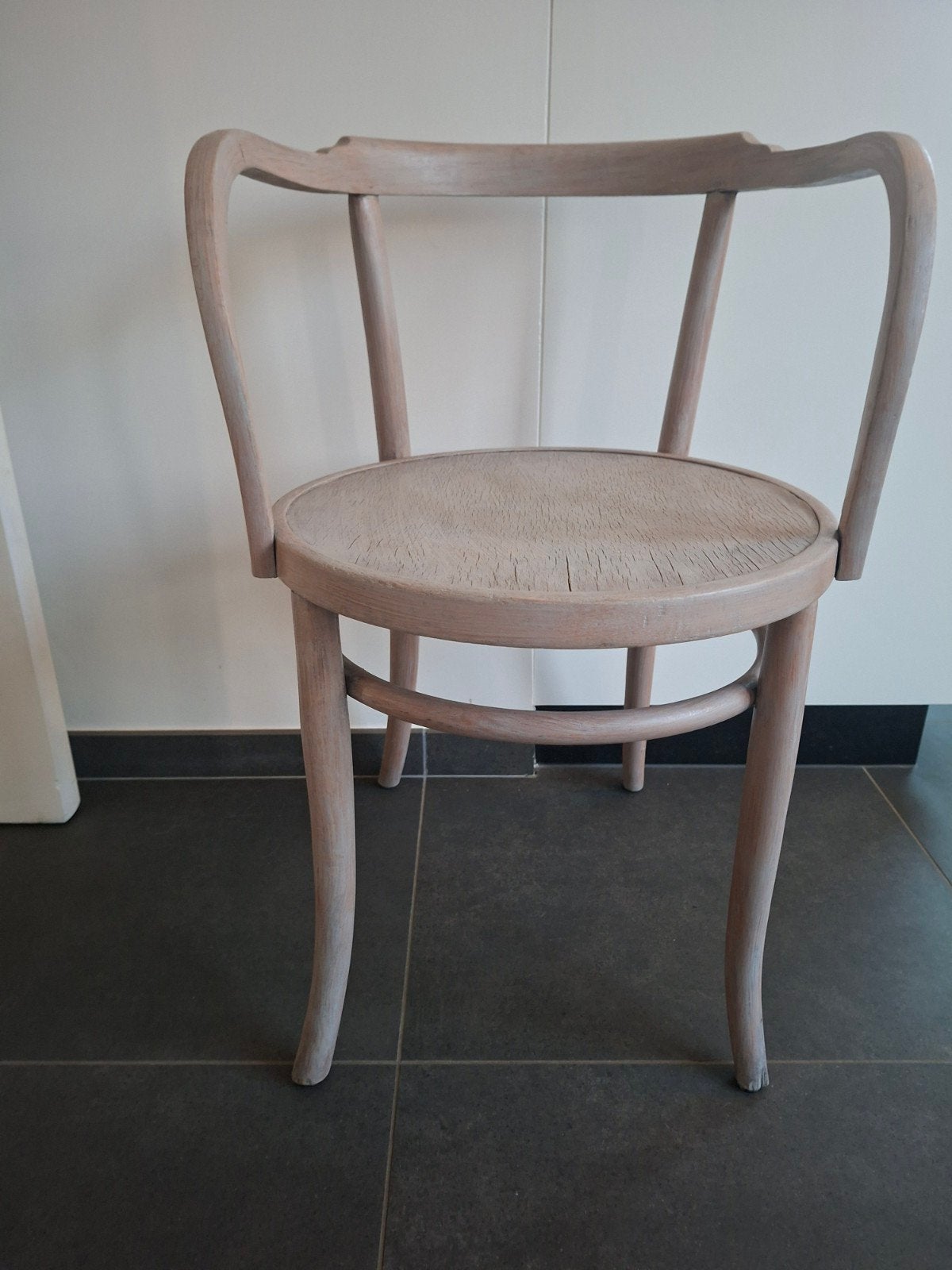 Houten café stoel, Enlèvement