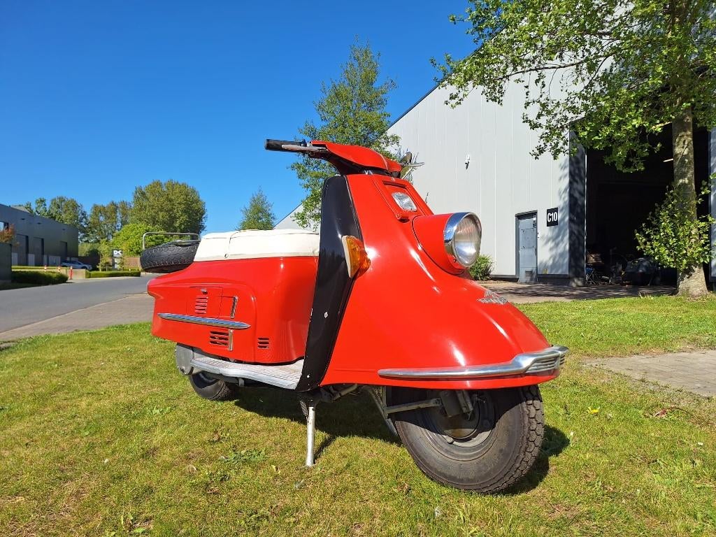 Heinkel Tourist | 1961 | 174cc, Scooter, Jusqu'à 11 kW, 1 cylindre, Manuelle