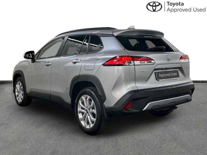 Toyota Corolla Cross 1.8 140hp Dynamic | Winter Pack, Auto's, Toyota, Automaat, 72 kW, 98 pk, SUV of Terreinwagen
