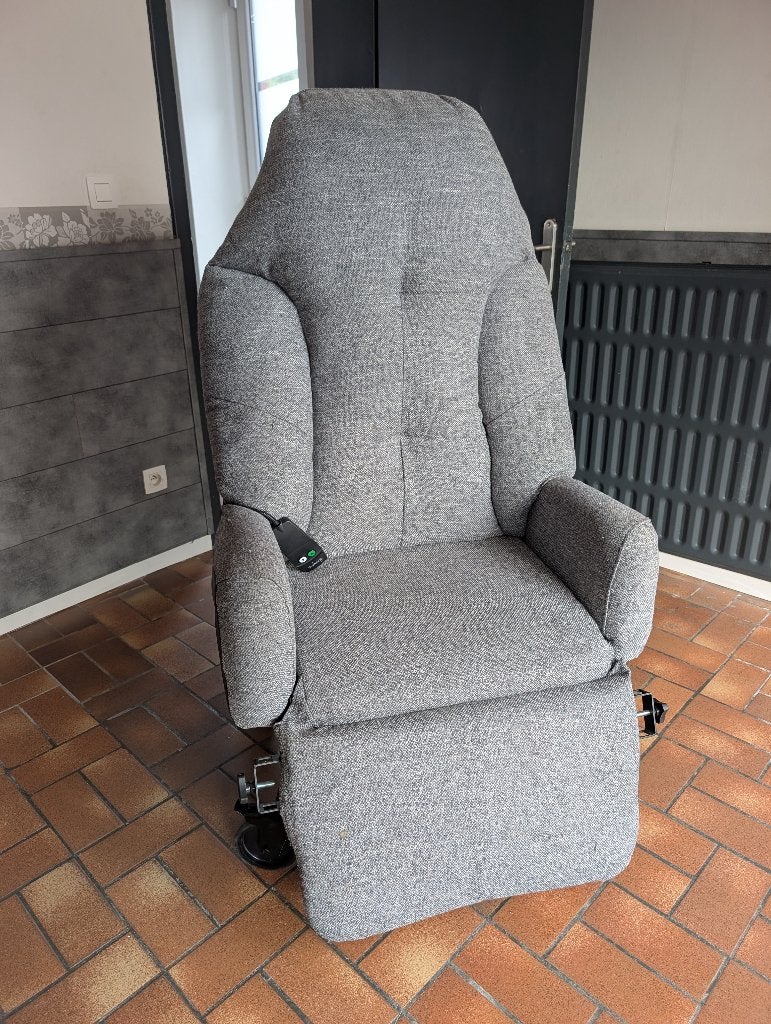 fauteuil roulant à pousser mistral, Diversen, Rolstoelen, Ophalen, Zo goed als nieuw, Duwrolstoel