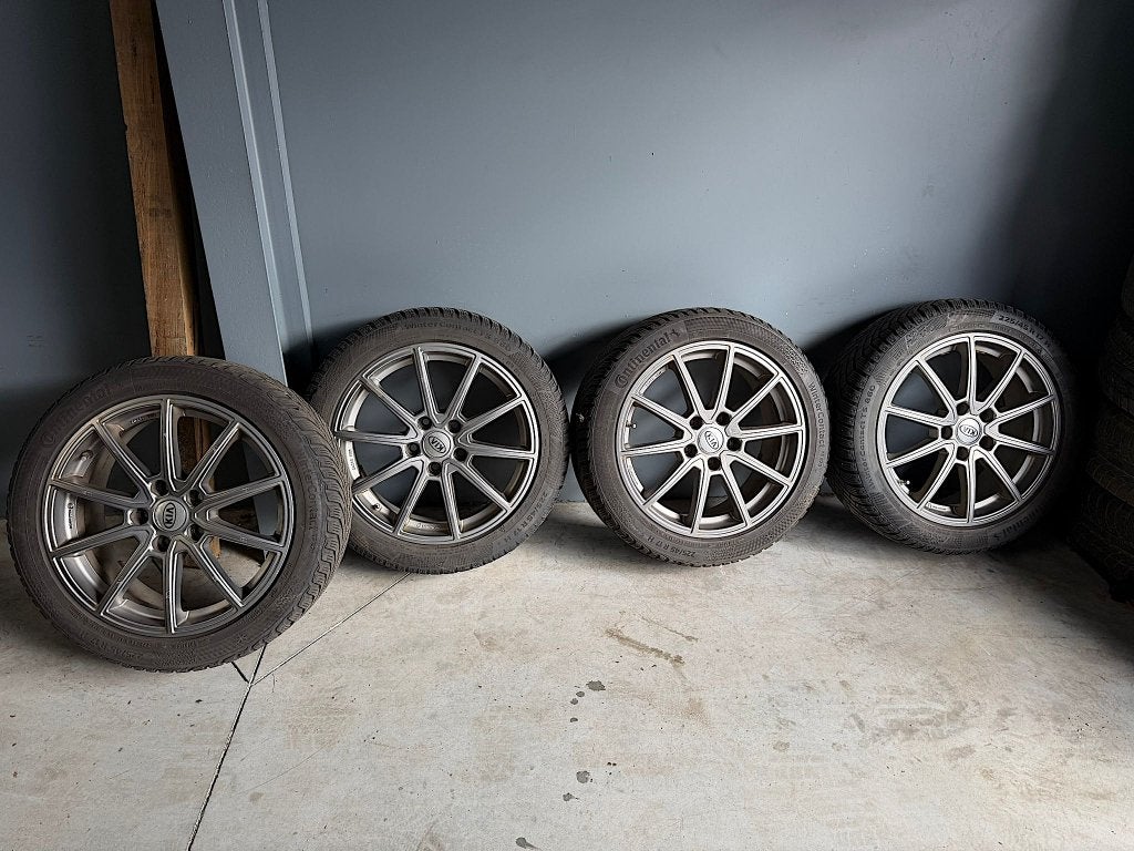 4 Jantes Alu + Pneus Hiver Continental 225/45R17 KIA CEED, Pneus hiver, Véhicule de tourisme, Enlèvement, Utilisé