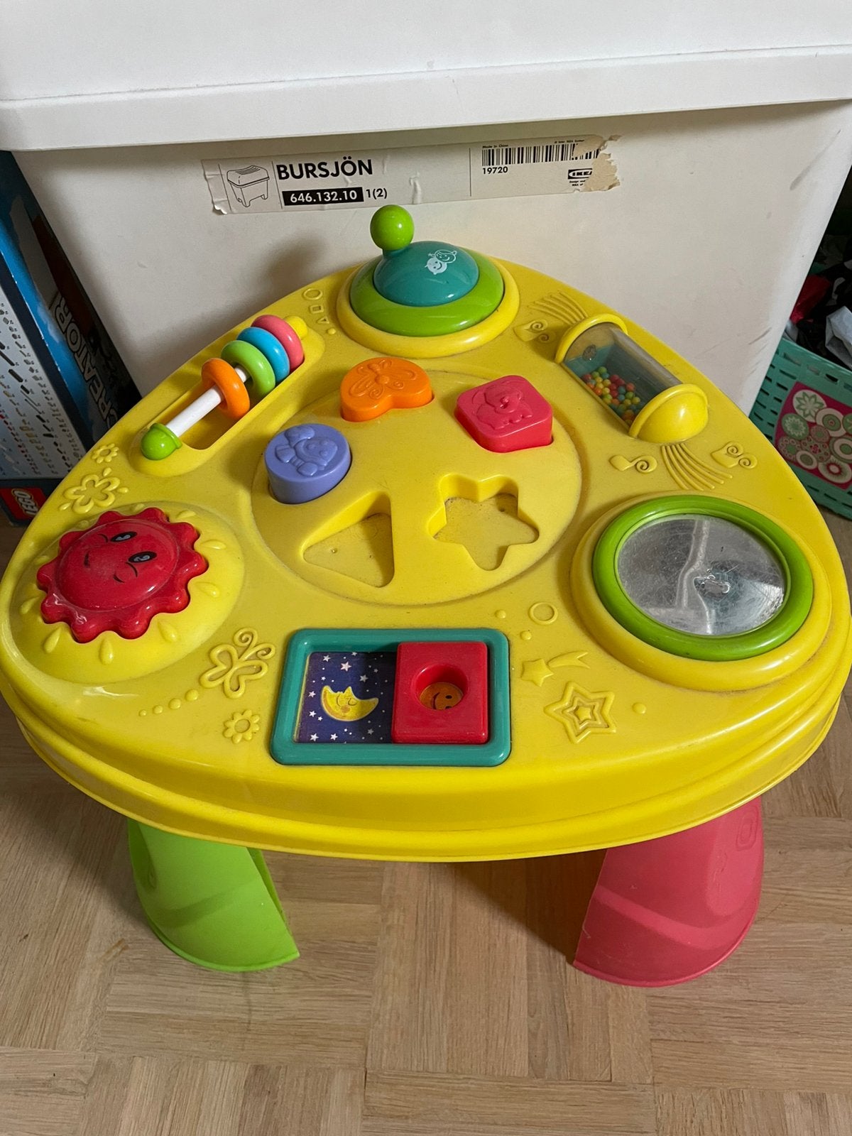 Mooi activiteit tafel (2 vormpjes ontbreekt), Ophalen, Gebruikt