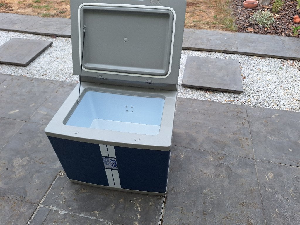 Mobicool Koel - vries kast 12v - 220V, Caravans en Kamperen, Ophalen, Gebruikt, Koelbox, Compressor