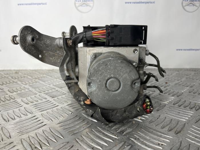 Pompe ABS d'un Mercedes CLS-Klasse, -, 3 mois de garantie, Utilisé, -