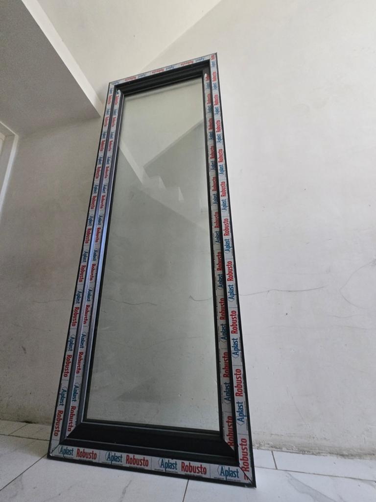 CHASSIS / PORTE FENETRE : L-800 / H-2210, Bricolage & Construction, Vitres, Châssis & Fenêtres, Double vitrage