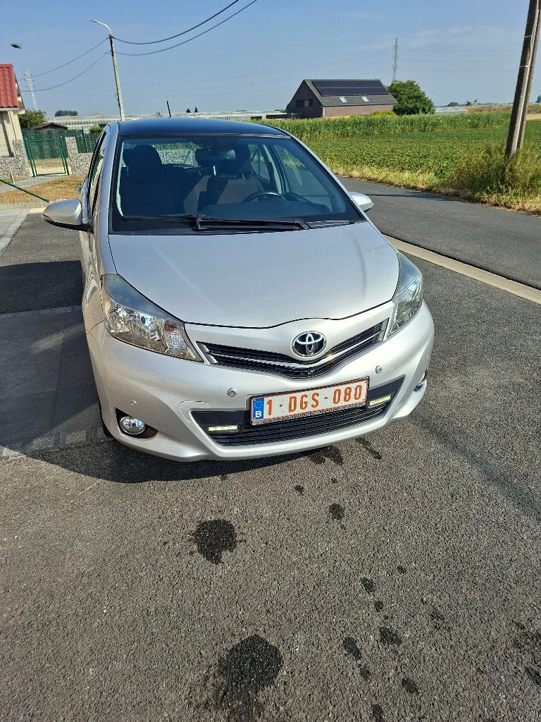 Toyota Yaris Style 1.33 vvti, Voorwielaandrijving, Stof, Zwart, 4 cilinders