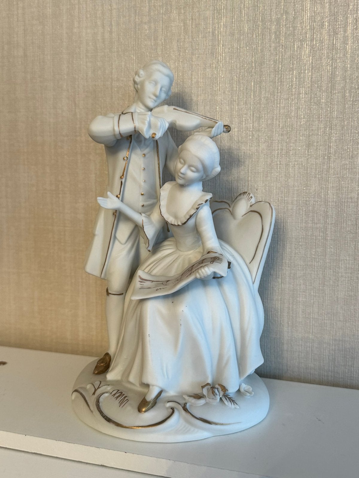 Statue en porcelaine à biscuits, Collections, Enlèvement, Comme neuf