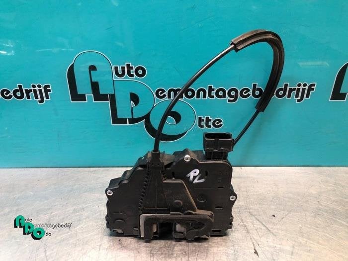 Serrure portière mécanique 4portes avant droite d'un Fiat, Autos : Pièces & Accessoires, -, 3 mois de garantie, Utilisé, Fiat