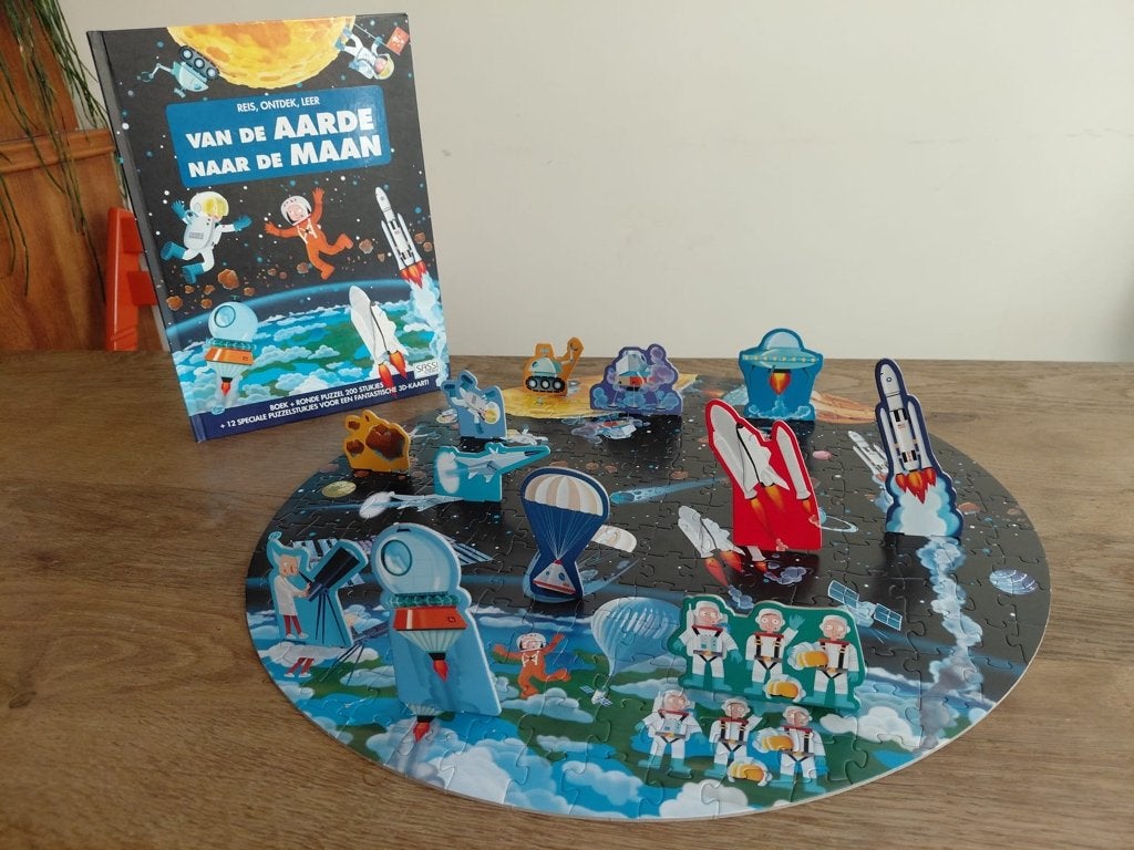 Boek + puzzel: Reis, ontdek, leer: Van de aarde naar de maan, Ophalen, Zo goed als nieuw, Puzzelen
