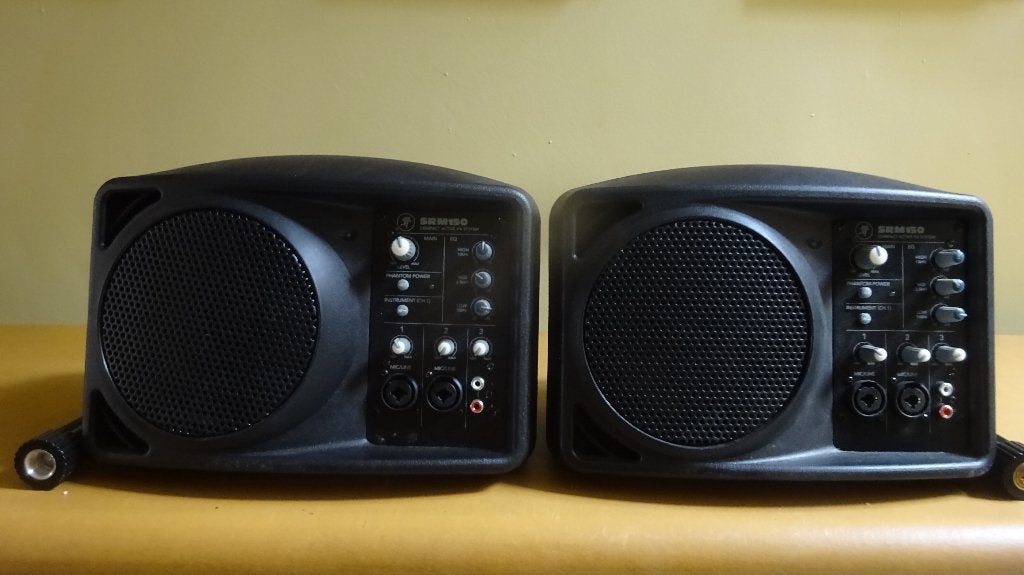 Twee actieve speakers Mackie SRM 150, Ophalen, Zo goed als nieuw, Audio