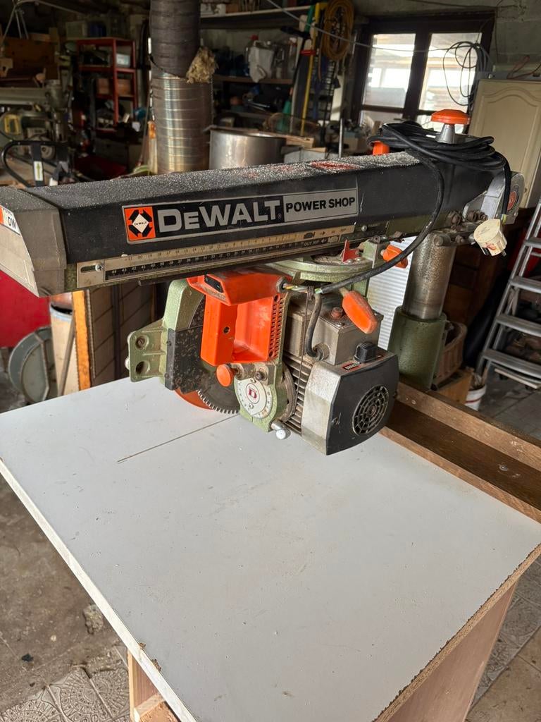 Dewalt afkortzaag, Enlèvement, Scie à onglet