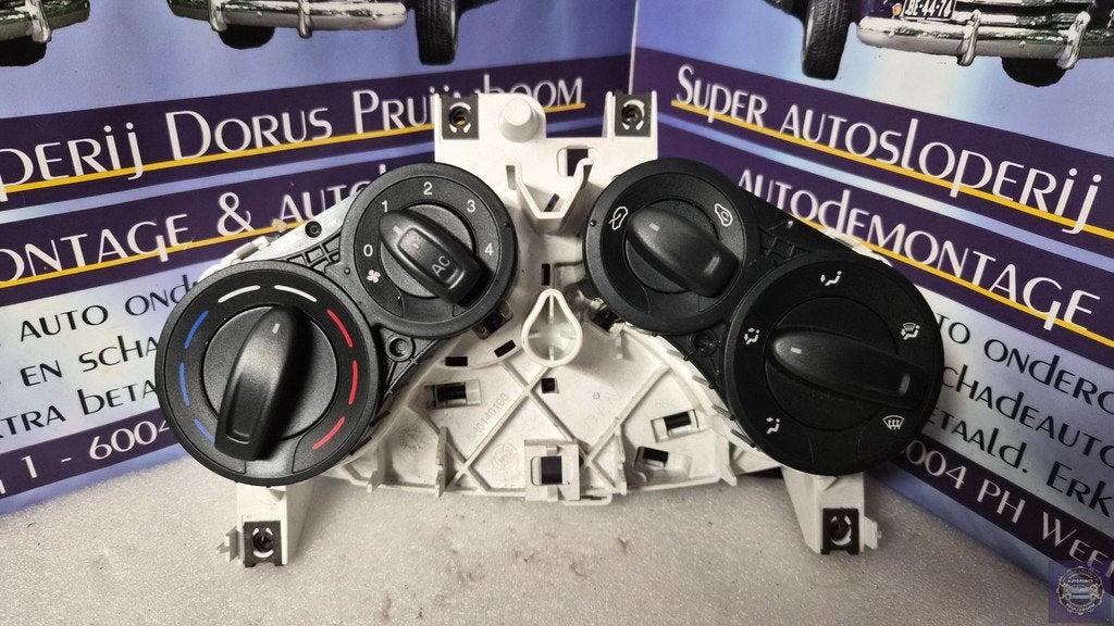 Panneau de commande de chauffage Ford Ka II 2010 5H0140100, Autos : Pièces & Accessoires, Info@ford.com, Ford Motor Company, American Road 1
48126  Dearborn