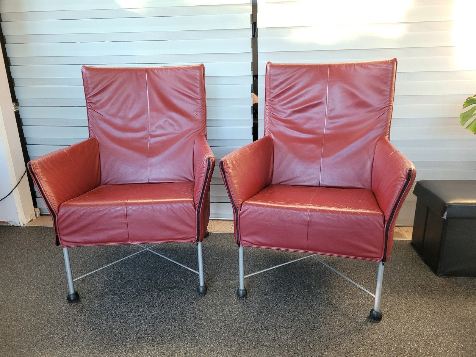 Twee comfortabele fauteuils van Montis Design,, Huis en Inrichting, Ophalen, Leer