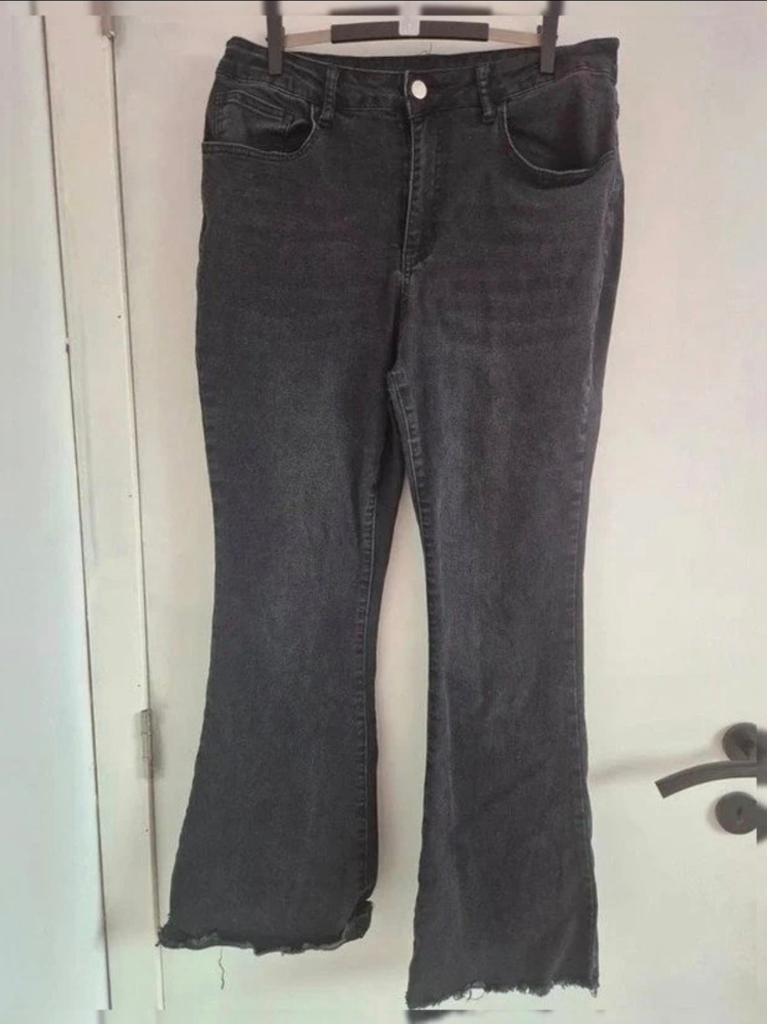 Jean flare noir 0XL (44/46), SHEIN, Ophalen of Verzenden, Zo goed als nieuw, Zwart