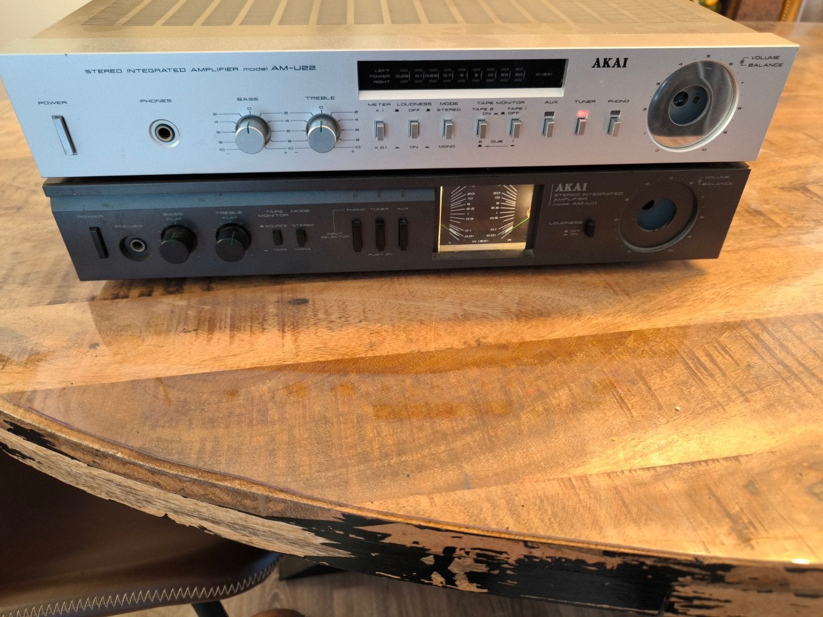 Akai AM-U22 + AM-U11
Stereo Integrated Amplifier (1981-82), Audio, Tv en Foto, Stereoketens, Akai, Ophalen of Verzenden