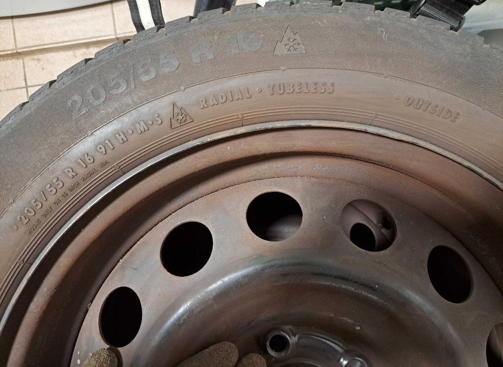 winterbanden met stalen velg 205/55 R16 91, Ophalen, Gebruikt, 16 inch, Banden en Velgen