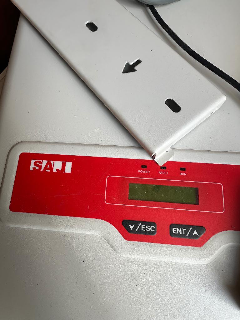 Zonnepanelen SAJ Inverter (Panneaux solaires), Ophalen, Zo goed als nieuw