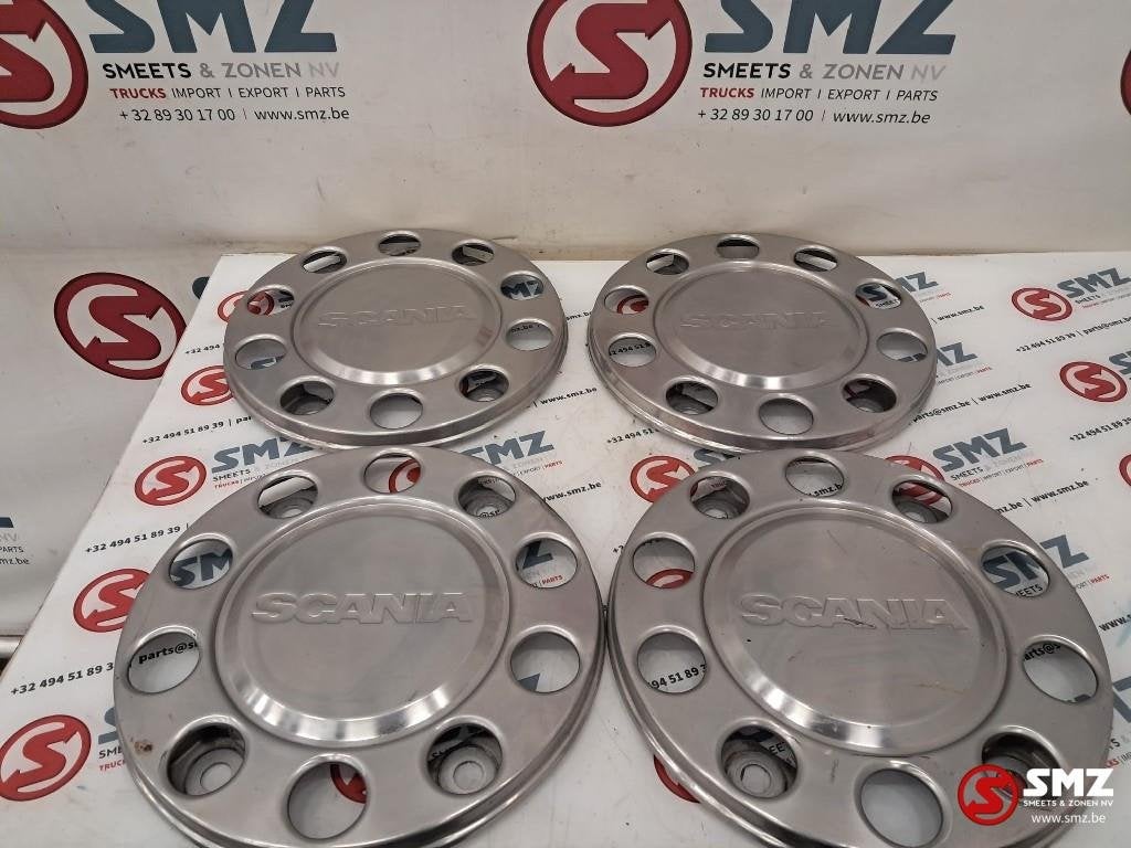 Occ Jeu de 4 enjoliveurs 22,5" Scania, Autos : Pièces & Accessoires, Utilisé, Scania, Autres pièces automobiles