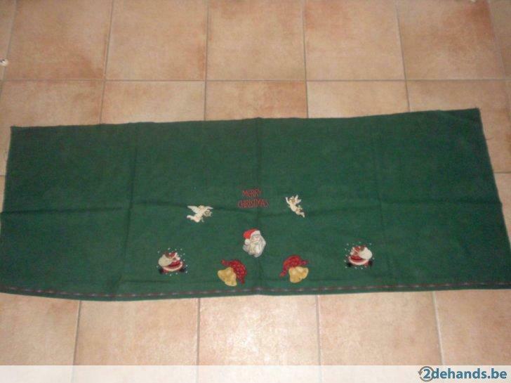 Geborduurde kerstfiguren op vilten doek - 150x55cm, Enlèvement ou Envoi, Utilisé