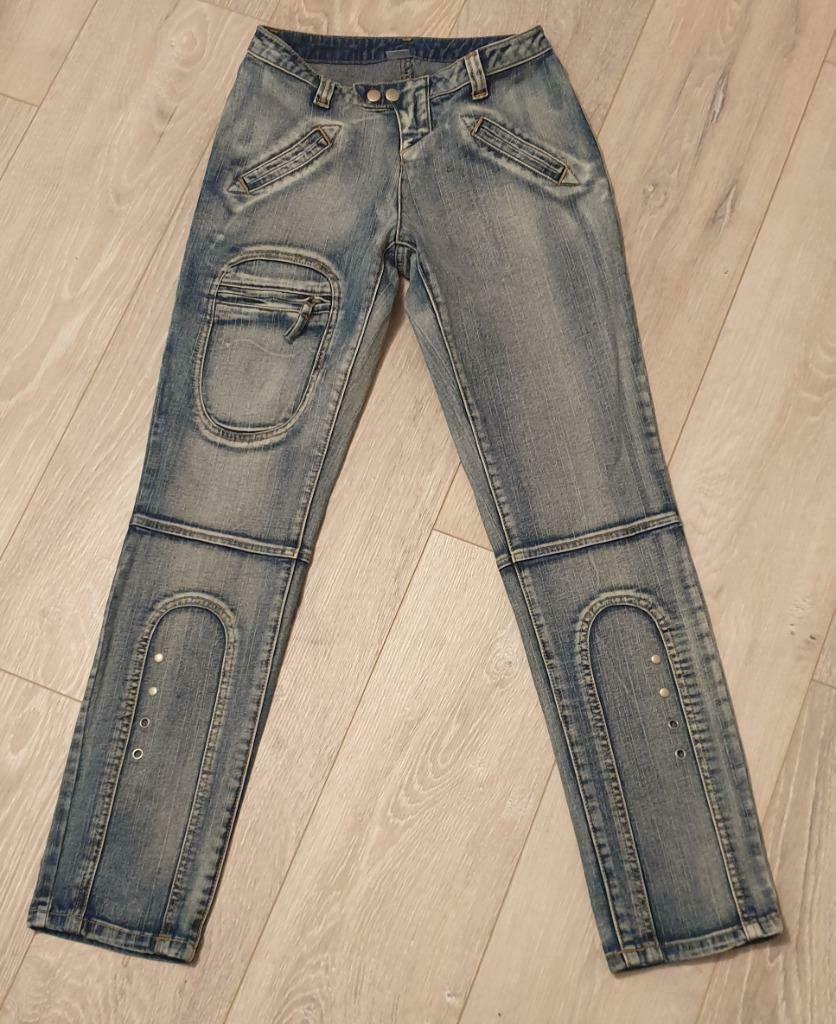 Rechte jeans (1 voorzak + 2 achterzakken), Ophalen of Verzenden, Zo goed als nieuw, Blauw, W28 - W29 (confectie 36)