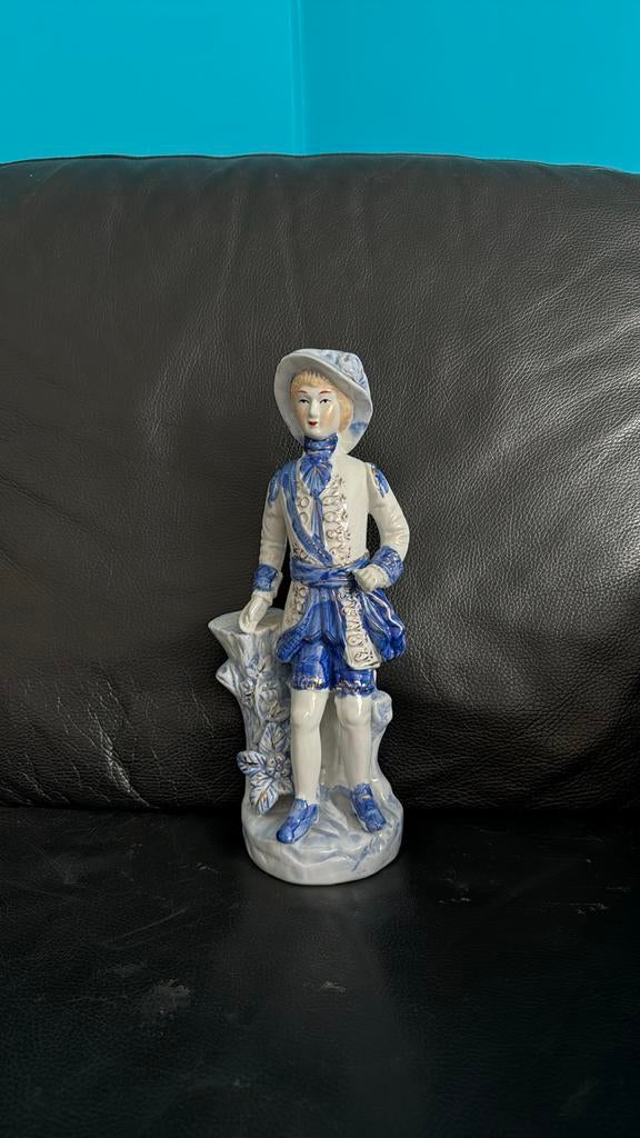 Porseleinen beeldje van een man, Antiek en Kunst, Ophalen