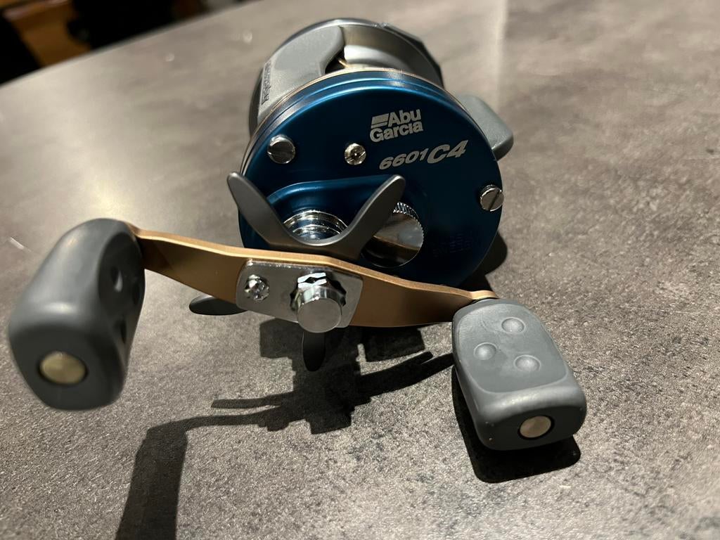 ABU GARCIA 6601 C4 reel, Watersport en Boten, Hengelsport | Algemeen, Ophalen, Zo goed als nieuw