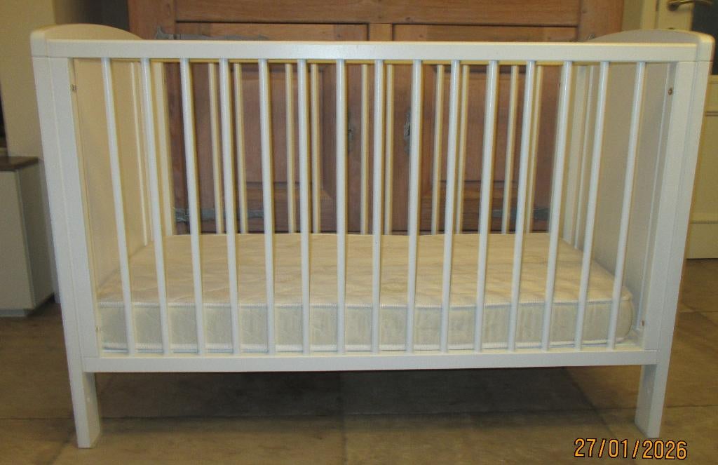 Kinderbed met 3 hoogte lattenbodem en matras, Kinderen en Baby's, Gebruikt, Minder dan 140 cm, Minder dan 70 cm, Ophalen