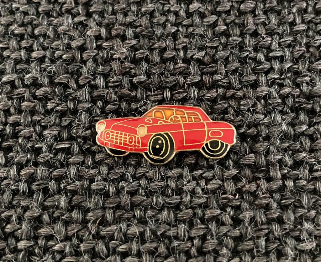 PIN - CAR - AUTO - VOITURE, Envoi, Utilisé, Transport, Insigne ou Pin's
