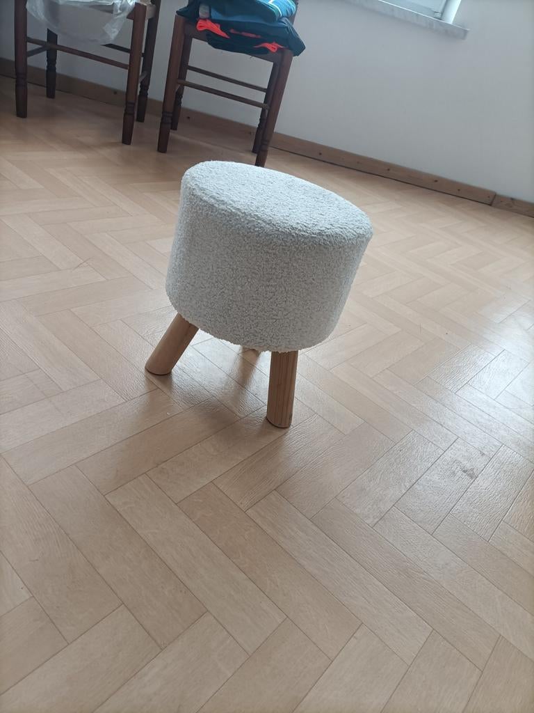 Petit tabouret de salon ou de chambre, Enlèvement ou Envoi, Utilisé, Bois