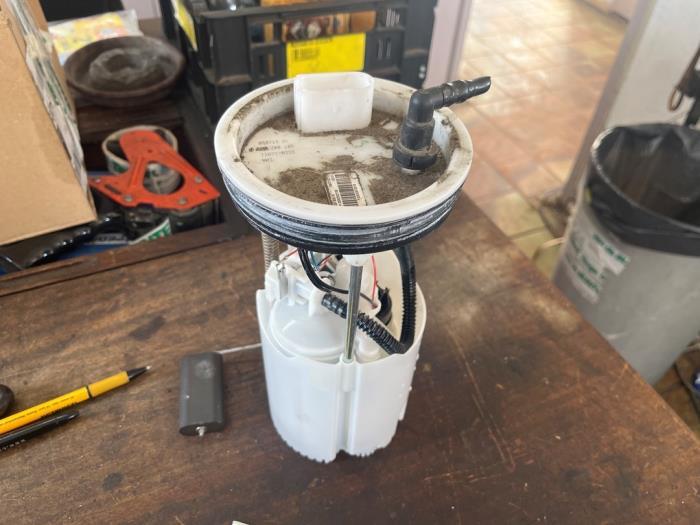 Pompe essence d'un Volkswagen UP, Enlèvement ou Envoi, 3 mois de garantie, Utilisé, Volkswagen