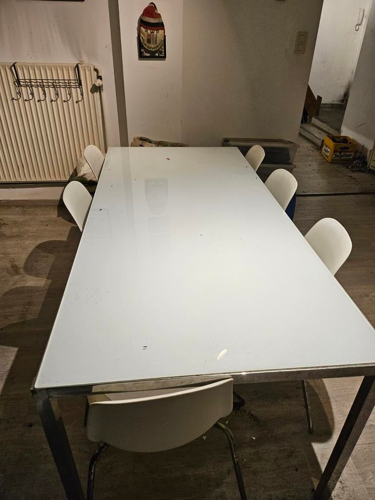 Table en verre et chaises, Enlèvement, Verre