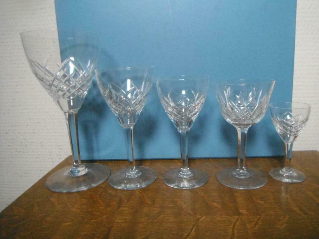 Lot de 19 verres taillés du Val Saint Lambert, Enlèvement
