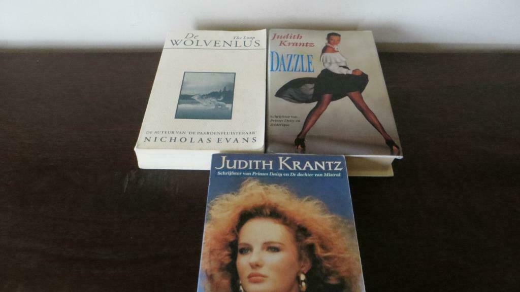 WOLVENLUS / DAZZLE en FREDERIQUE  3 ROMANS SLECHTS 1BETALEN!, Ophalen of Verzenden, Gelezen, Judith Krantz