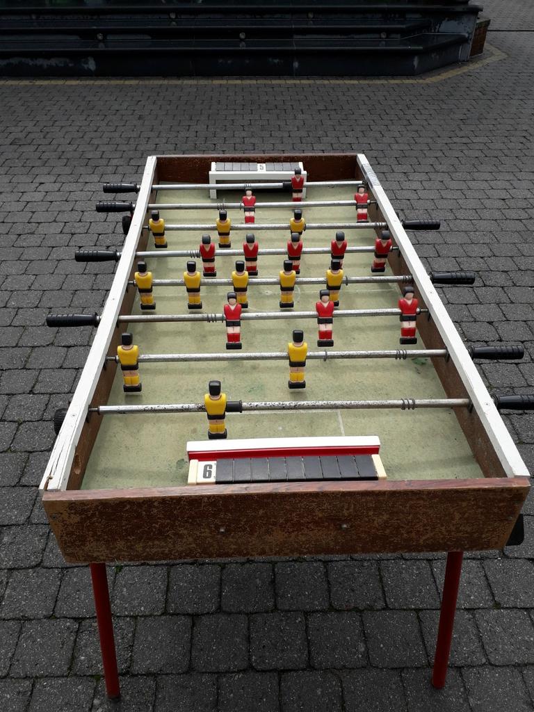 Tafelvoetbalstel, Sport en Fitness, Biljarten en Poolen, Ophalen, Gebruikt