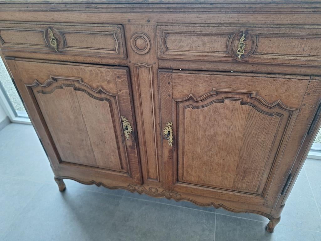 Meuble d'époque Louis XV, Enlèvement
