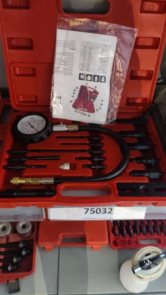 Testeur de compression pour moteurs diesel UltraToolz 17 piè, Enlèvement ou Envoi