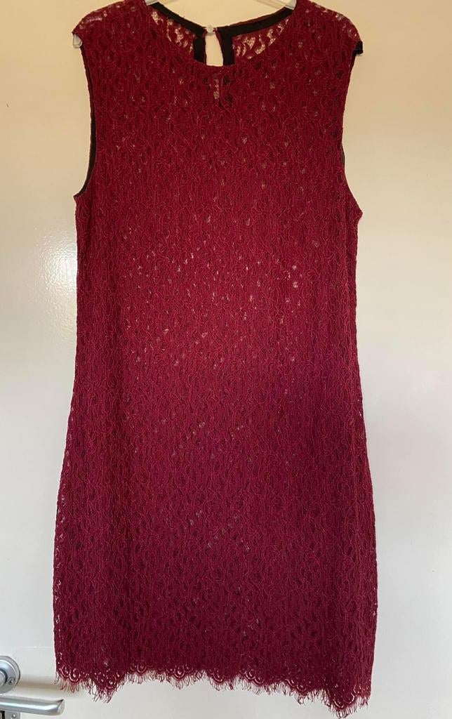 Robe dentelle - di pizzo S/M lisez l’annonce svp