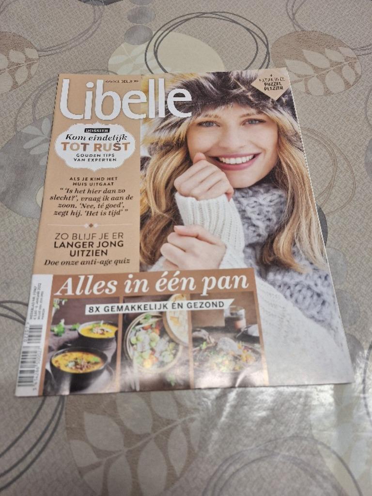 volledige jaargang van libelle 2022-2023-2024, elk 52 nrs, Ophalen of Verzenden, Gelezen, Damesbladen