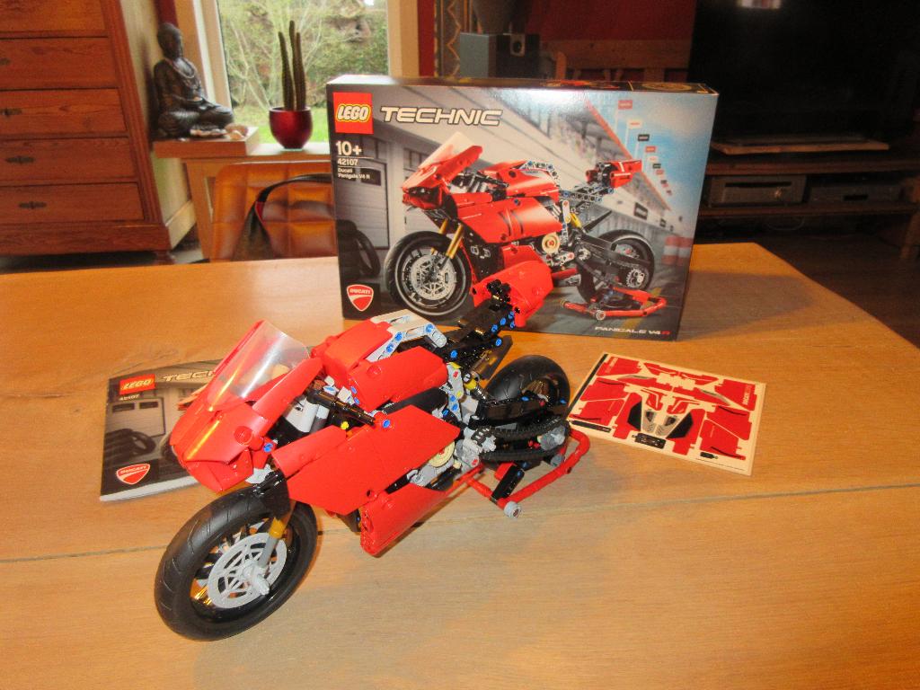 Lego Technic set 42107 Ducati, Ophalen, Lego, Zo goed als nieuw, Technic