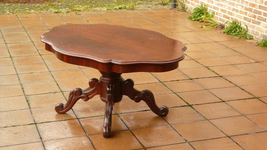 Notenhouten biedermeier tafel met kolompoot - 19de eeuw, Huis en Inrichting, Tafels | Salontafels, Gebruikt, Ovaal, Overige houtsoorten